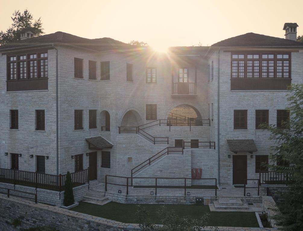 Στατική μελέτη τουριστικού καταλύματος επιπλωμένων διαμερισμάτων